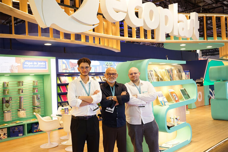 stand-ecoplast-brasil-feira-Escolar-Office-7