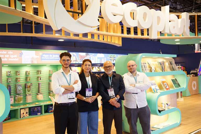 stand-ecoplast-brasil-feira-Escolar-Office-8